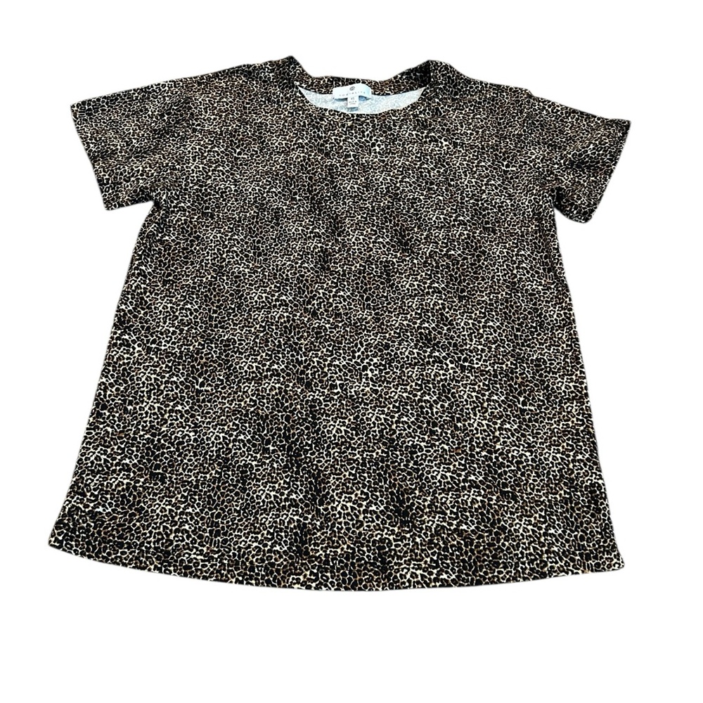3/$15 SOCIALITE leopard print T-shirt
